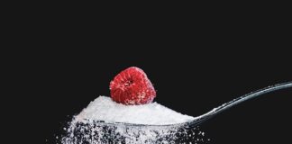 Açúcar mascavo engorda menos que o açúcar refinado?